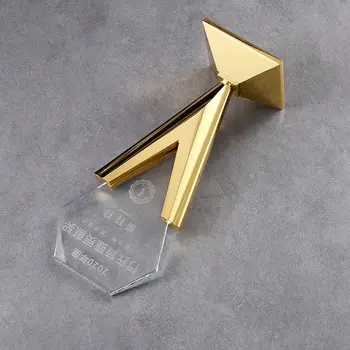 Metal kristal kupa V-şekilli özelleştirilebilir spor kupa yıllık toplantısı madalya dans spor yarışması ev dekorasyon kupa