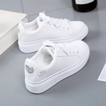 Kadın rahat ayakkabılar Yeni Bahar Kadın Ayakkabı Moda Işlemeli Beyaz Sneakers Nefes Çiçek Dantel-Up Kadın Sneakers